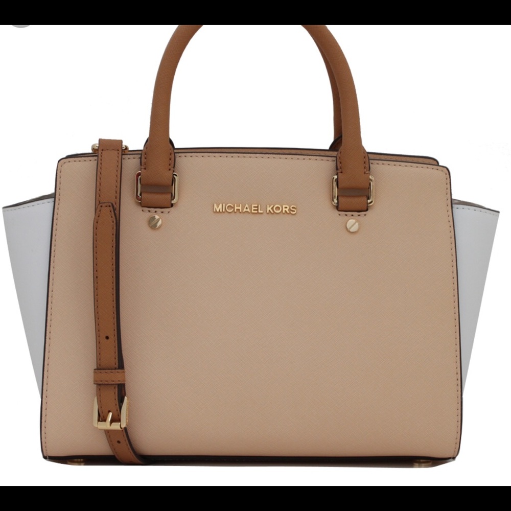 Micheal Kors purse